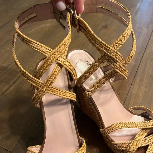 STUART WEITZMAN "REINS" in Camel Laniard (Rare!) Sz 9.5 - Picture 5 of 7